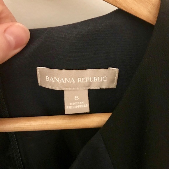 Banana Republic dress, in great condition just don’t reach for it. - Picture 2 of 3